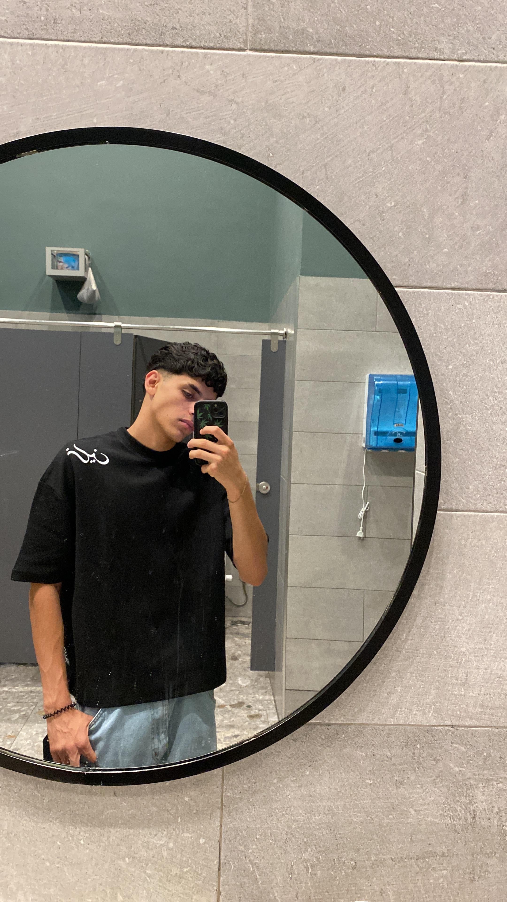 The fancy (boxfit shirt)